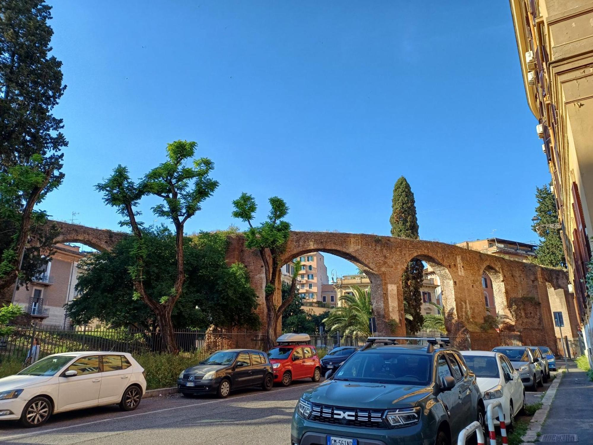Acquedotto Di Nerone, Rome